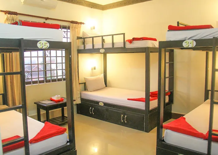 Tropical Breeze Hotel 2*